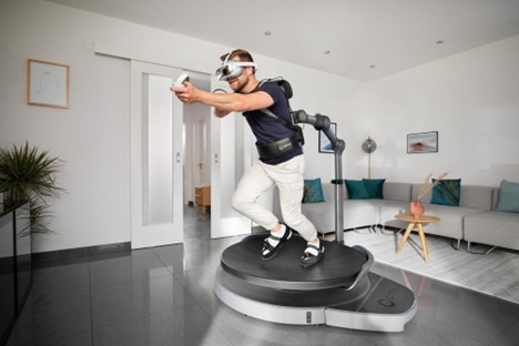 Figure 5 – Gaming using the Virtuix Omni omnidirectional treadmill (Virtuix, n. d.).